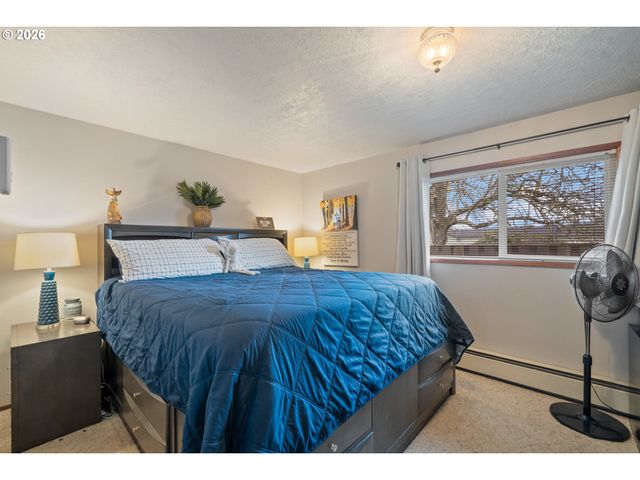 608 COTTONWOOD Ave, Tillamook, OR 97141