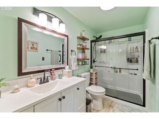 608 COTTONWOOD Ave, Tillamook, OR 97141