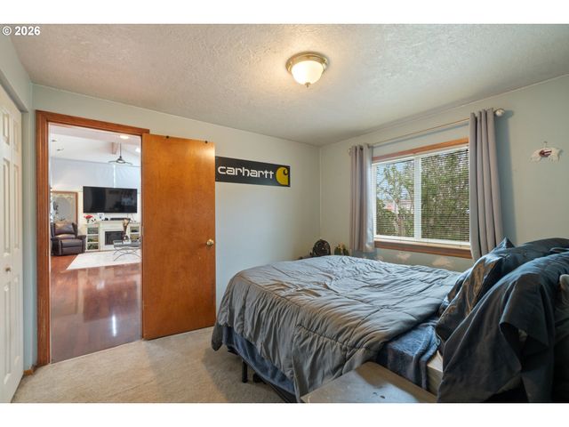 608 COTTONWOOD Ave, Tillamook, OR 97141