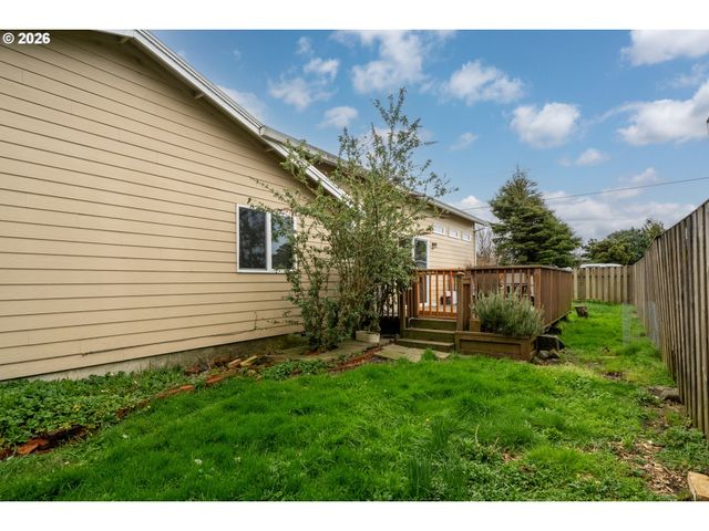 608 COTTONWOOD Ave, Tillamook, OR 97141