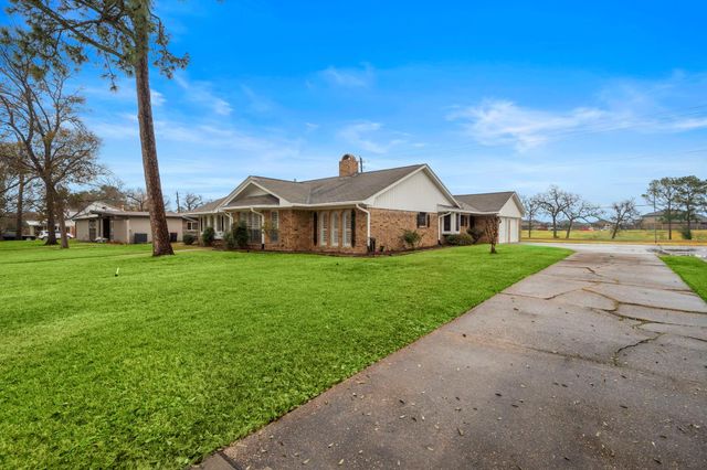 4912 Goose Creek Drive, Baytown, TX 77521