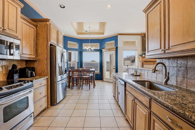 9032 NW 79th Terrace, Yukon, OK 73099
