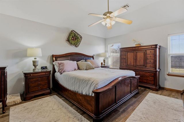 9032 NW 79th Terrace, Yukon, OK 73099