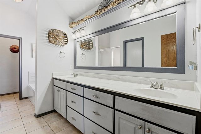 9032 NW 79th Terrace, Yukon, OK 73099
