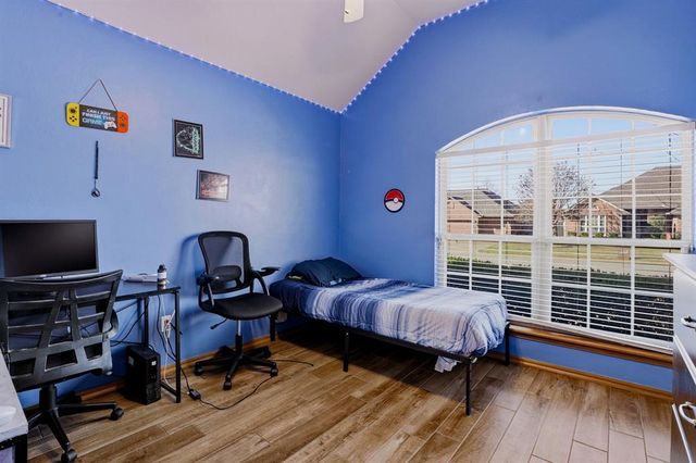 9032 NW 79th Terrace, Yukon, OK 73099