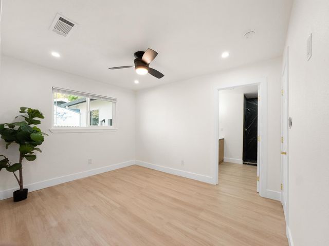 2343 S Sacramento St, Stockton, CA 95206