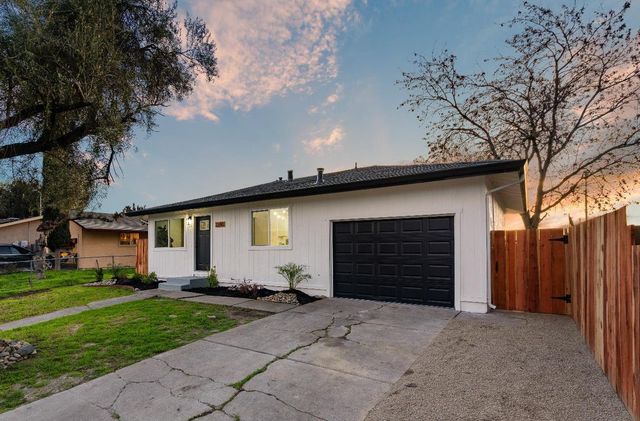 2343 S Sacramento St, Stockton, CA 95206