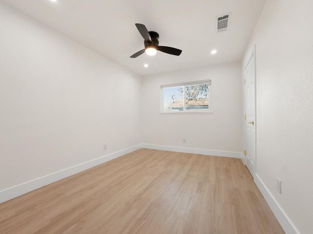 2343 S Sacramento St, Stockton, CA 95206