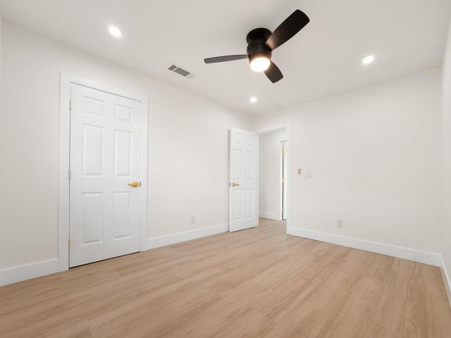 2343 S Sacramento St, Stockton, CA 95206