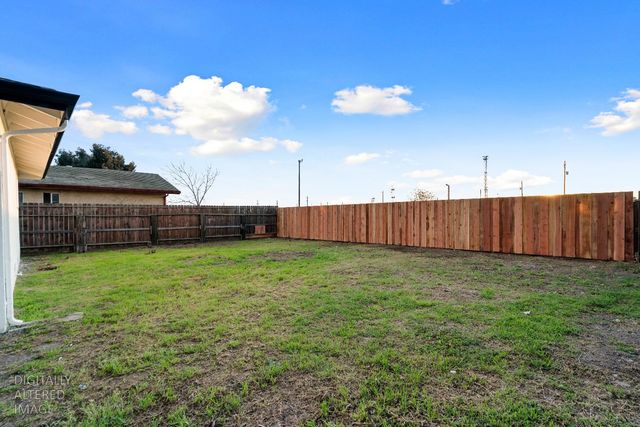 2343 S Sacramento St, Stockton, CA 95206