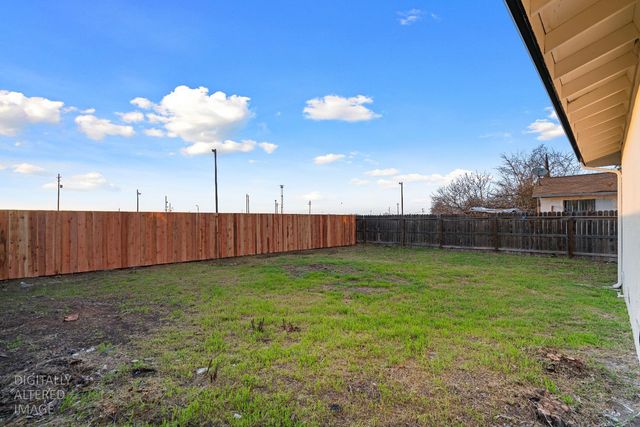 2343 S Sacramento St, Stockton, CA 95206