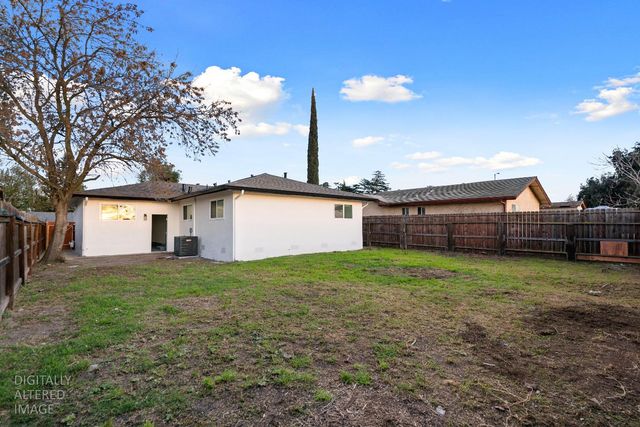 2343 S Sacramento St, Stockton, CA 95206