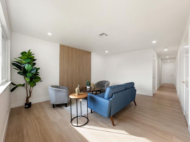 2343 S Sacramento St, Stockton, CA 95206