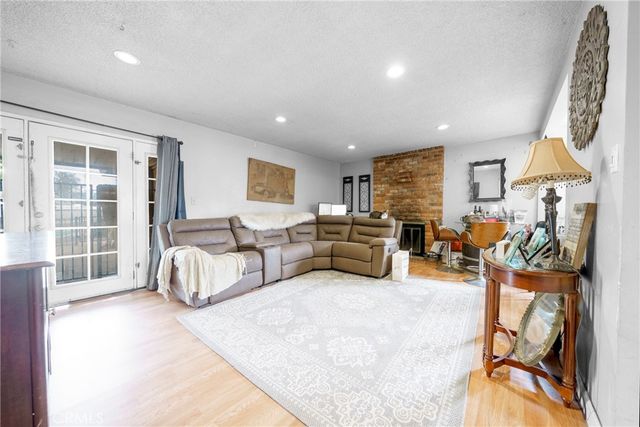 3520 Planz Road, Bakersfield, CA 93309