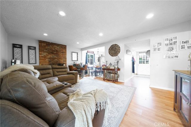 3520 Planz Road, Bakersfield, CA 93309