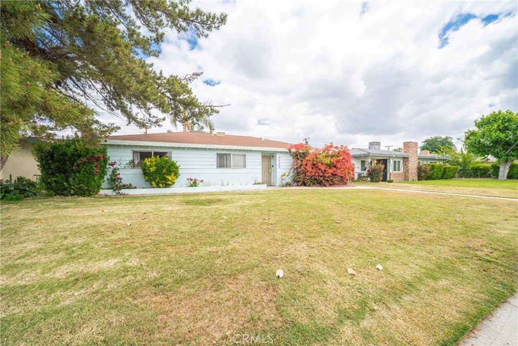 3520 Planz Road, Bakersfield, CA 93309