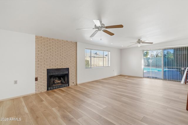 4144 W STATE Avenue, Phoenix, AZ 85051