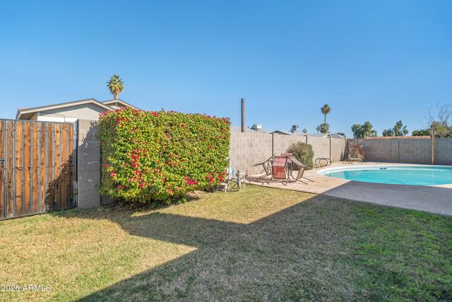 4144 W STATE Avenue, Phoenix, AZ 85051