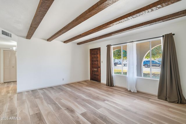 4144 W STATE Avenue, Phoenix, AZ 85051