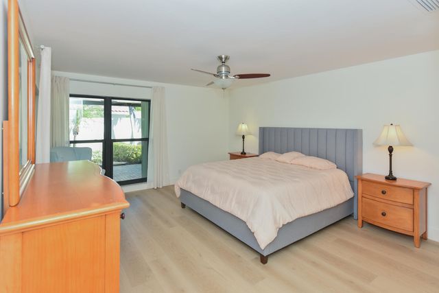 1469 Vía Privada, Jupiter, FL 33477