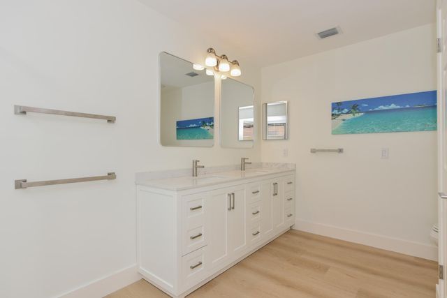1469 Vía Privada, Jupiter, FL 33477