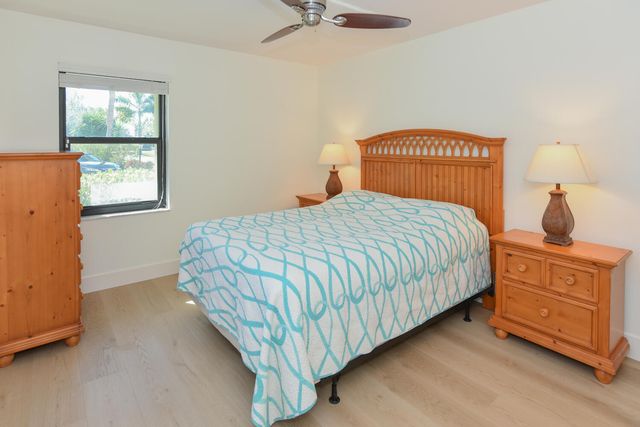 1469 Vía Privada, Jupiter, FL 33477
