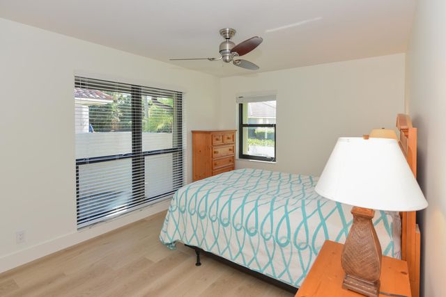 1469 Vía Privada, Jupiter, FL 33477