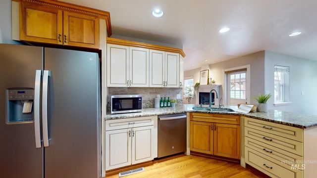 2520 E 3707 N, Twin Falls, ID 83301