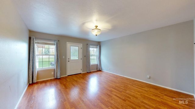 2520 E 3707 N, Twin Falls, ID 83301