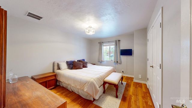 2520 E 3707 N, Twin Falls, ID 83301