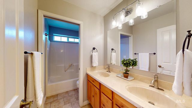 2520 E 3707 N, Twin Falls, ID 83301