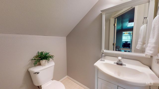 2520 E 3707 N, Twin Falls, ID 83301