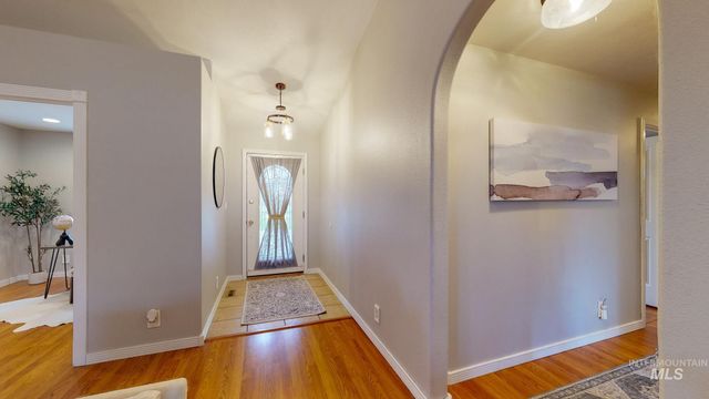 2520 E 3707 N, Twin Falls, ID 83301