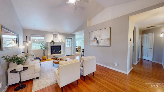 2520 E 3707 N, Twin Falls, ID 83301