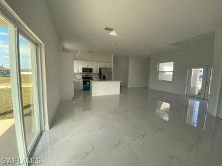 4387 70 AVE NE, Naples, FL 34120