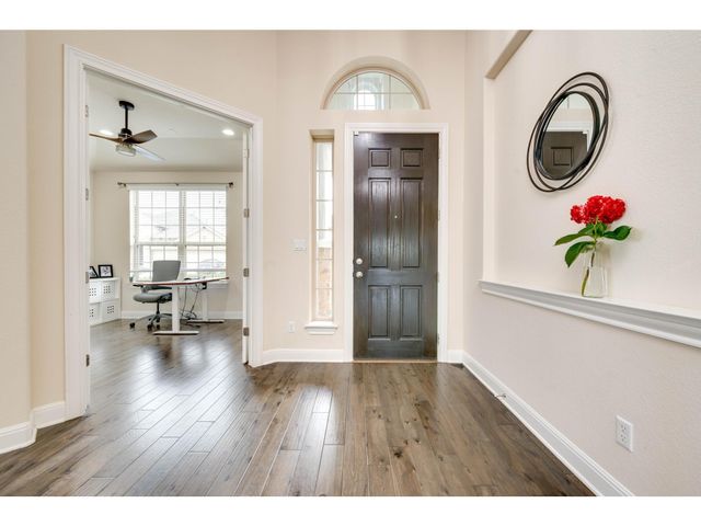 158 Senna DR, Dripping Springs, TX 78620