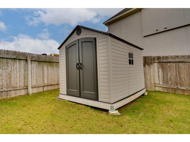 158 Senna DR, Dripping Springs, TX 78620