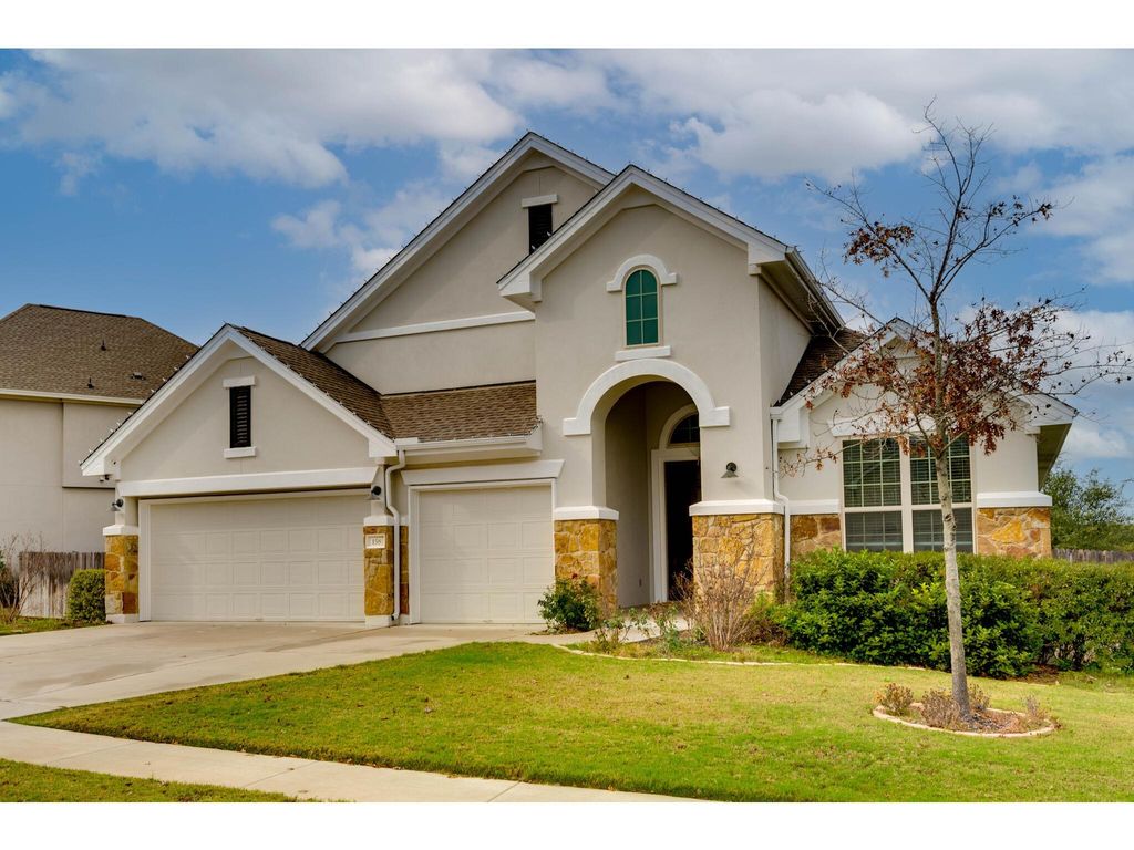 158 Senna DR, Dripping Springs, TX 78620