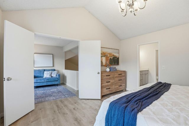 8 Coyle Creek Cir, Fair Oaks, CA 95628