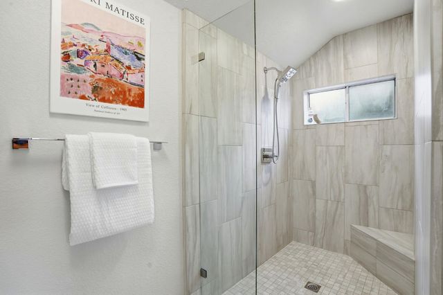 8 Coyle Creek Cir, Fair Oaks, CA 95628