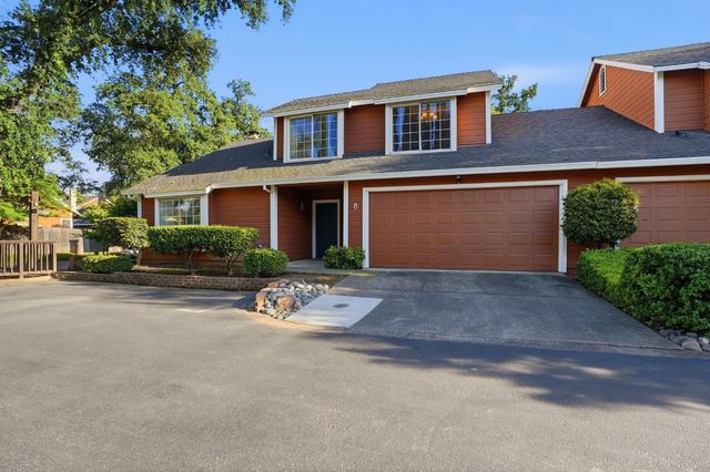 8 Coyle Creek Cir, Fair Oaks, CA 95628