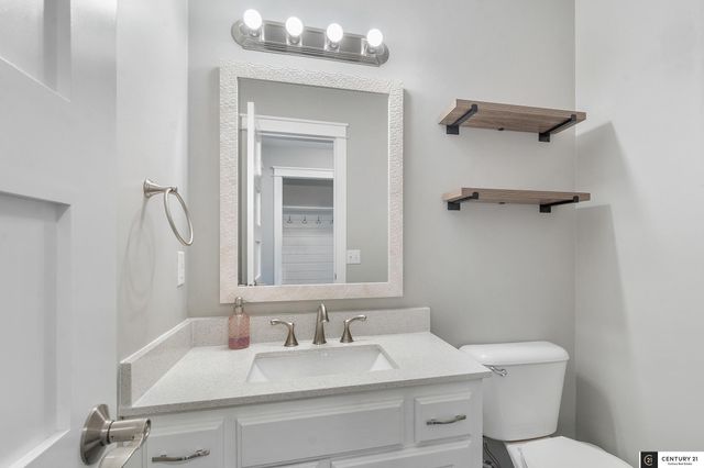 21844 Bobwhite Avenue, Gretna, NE 68028