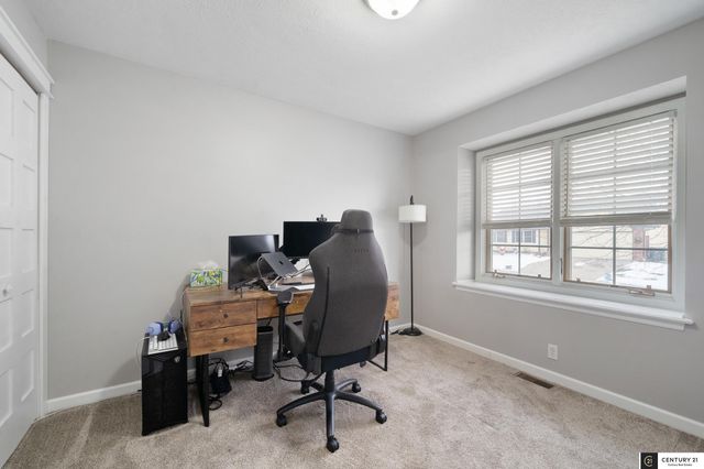 21844 Bobwhite Avenue, Gretna, NE 68028