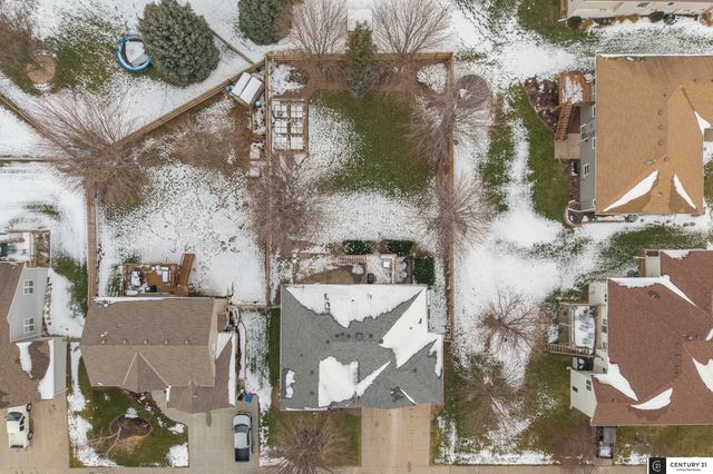 21844 Bobwhite Avenue, Gretna, NE 68028