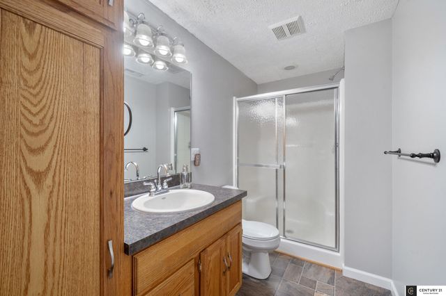 21844 Bobwhite Avenue, Gretna, NE 68028