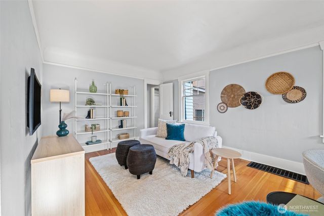 4602 S Chicago Street, Seattle, WA 98118