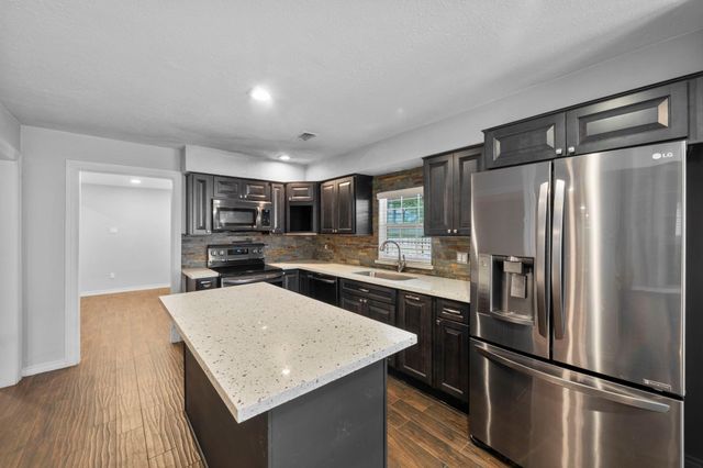 10519 Fawnview Drive, Houston, TX 77070