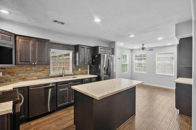 10519 Fawnview Drive, Houston, TX 77070