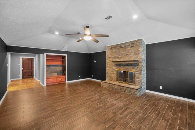 10519 Fawnview Drive, Houston, TX 77070