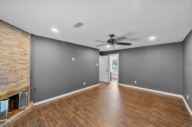 10519 Fawnview Drive, Houston, TX 77070